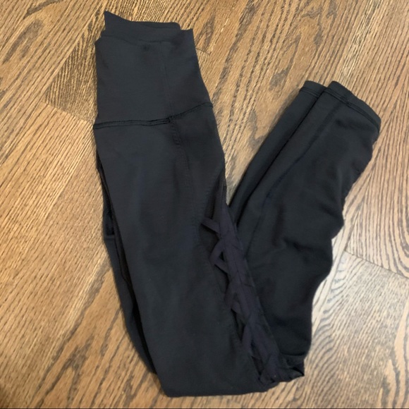 black lululemon leggings - Picture 1 of 6